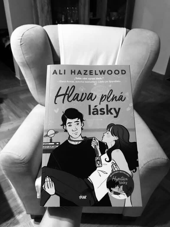 Kniha-Hlava plná lásky